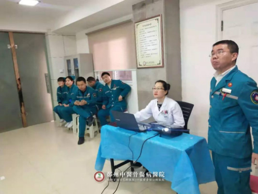 扎实病历书写基本功——我院急诊科开展院前急救病历培训会
