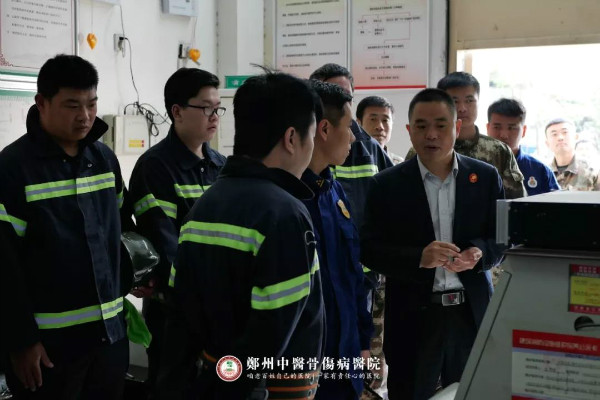 消防安全，警钟长鸣——经开区消防紧急救援中心到我院检查指导消防工作并进行实战演练！
