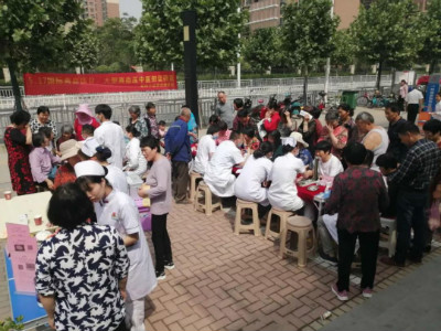 公益义诊第18站│世界高血压日，服务百姓健康义诊活动走进宇通和谐家园