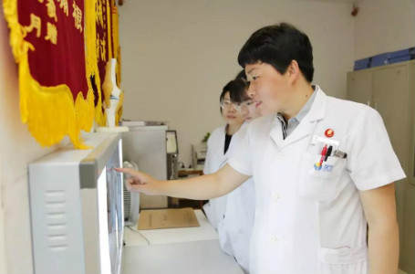 63岁老人患骨性关节炎备受煎熬，康复后开启幸福的晚年生活！